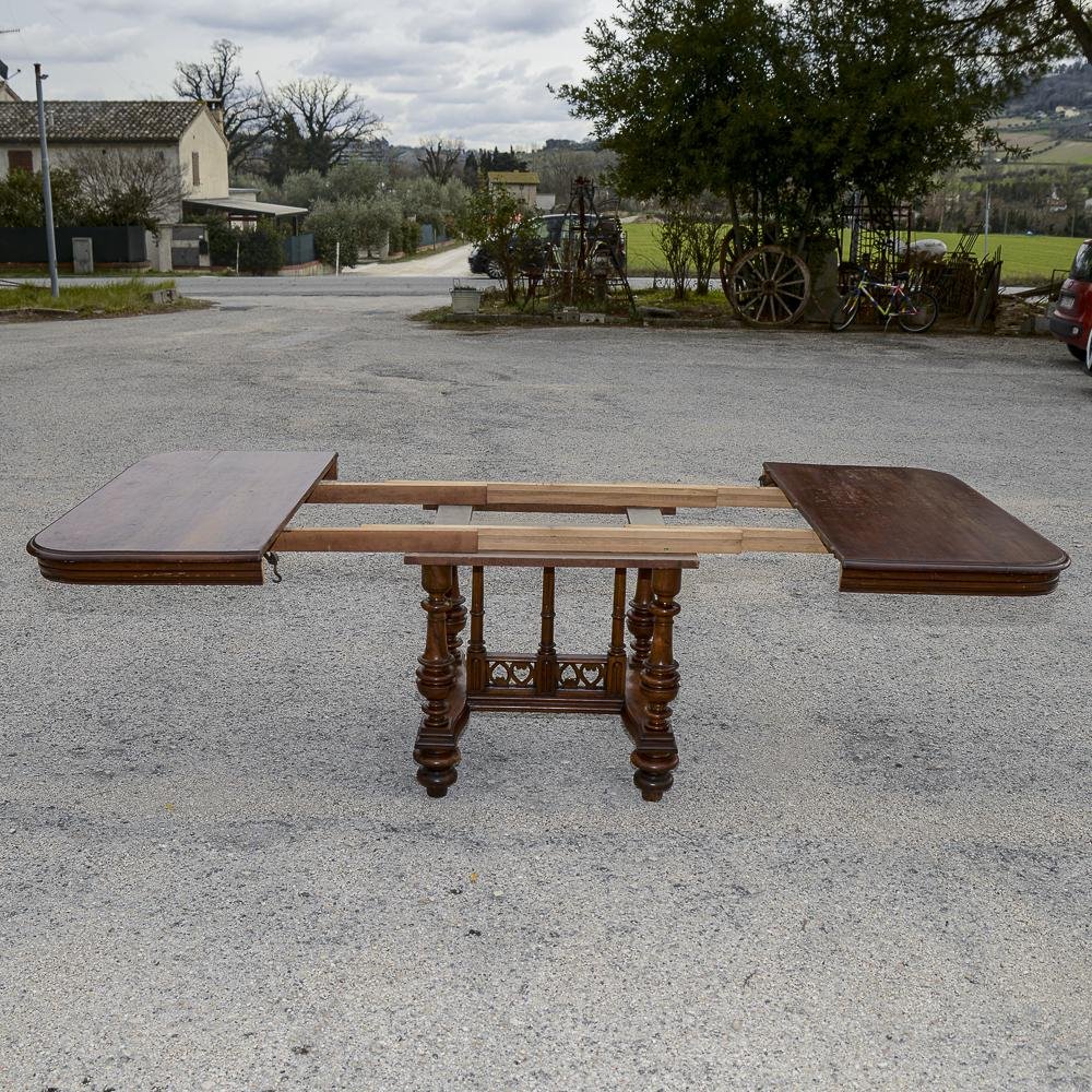 Table à Rallonge en Noyer avec Pieds Tournés, France, 1870s en vente ...