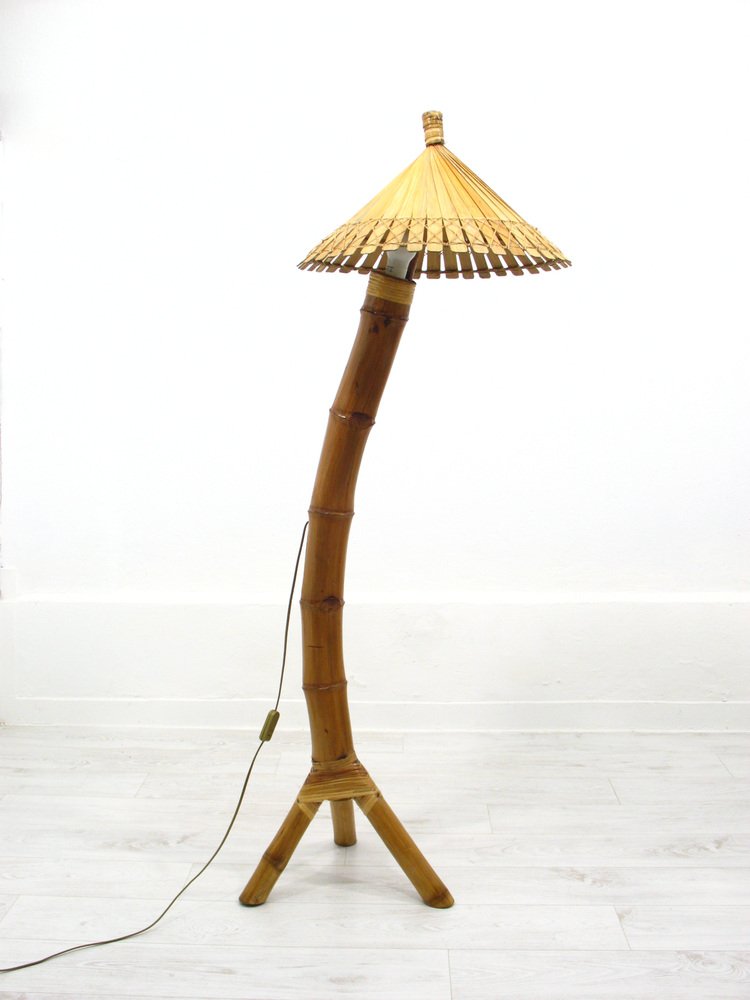 Stehlampe aus Bambus, 1950er bei Pamono kaufen
