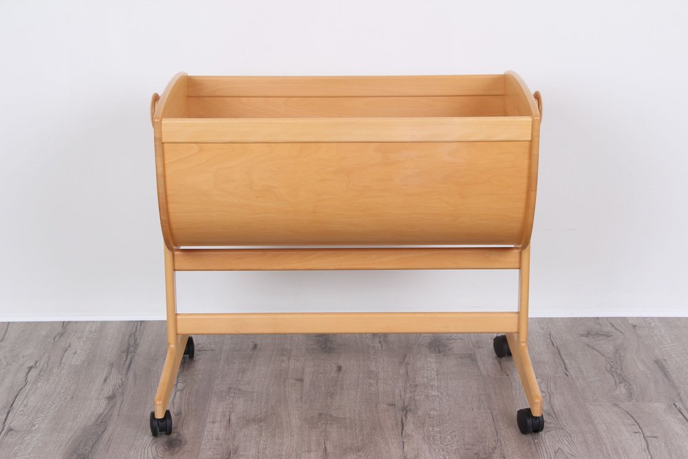 Danish Cradle by Nanna Ditzel, 1960s for sale at Pamono