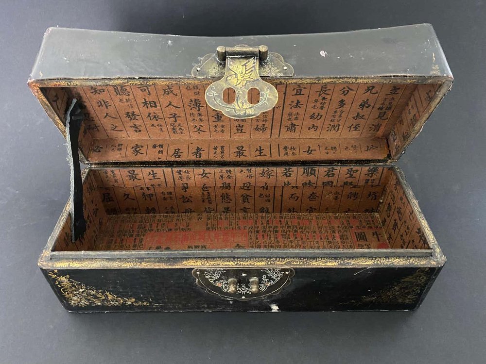 Antique Japanese Pillow Box for sale at Pamono
