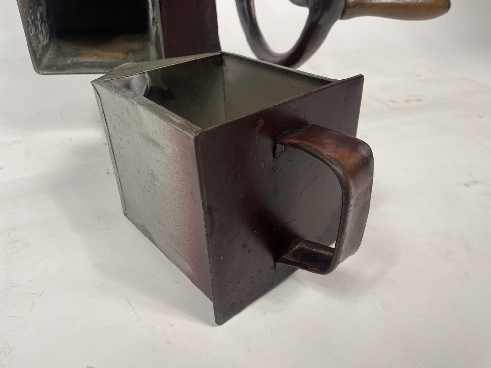 Antique Flywheel Coffee Grinder, 1890s for sale at Pamono