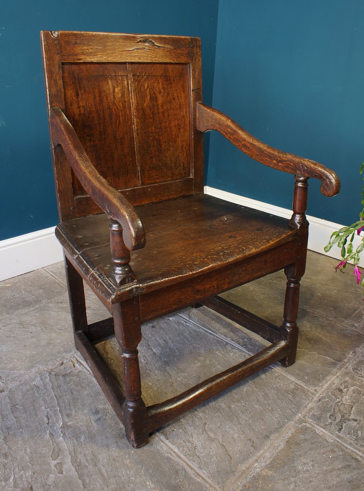 Antique Wainscot Chair in Oak for sale at Pamono