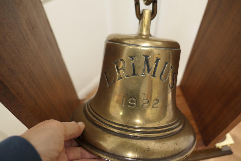 Mounted Bronze Ships Bell from MV Erimus, 1922 for sale at Pamono
