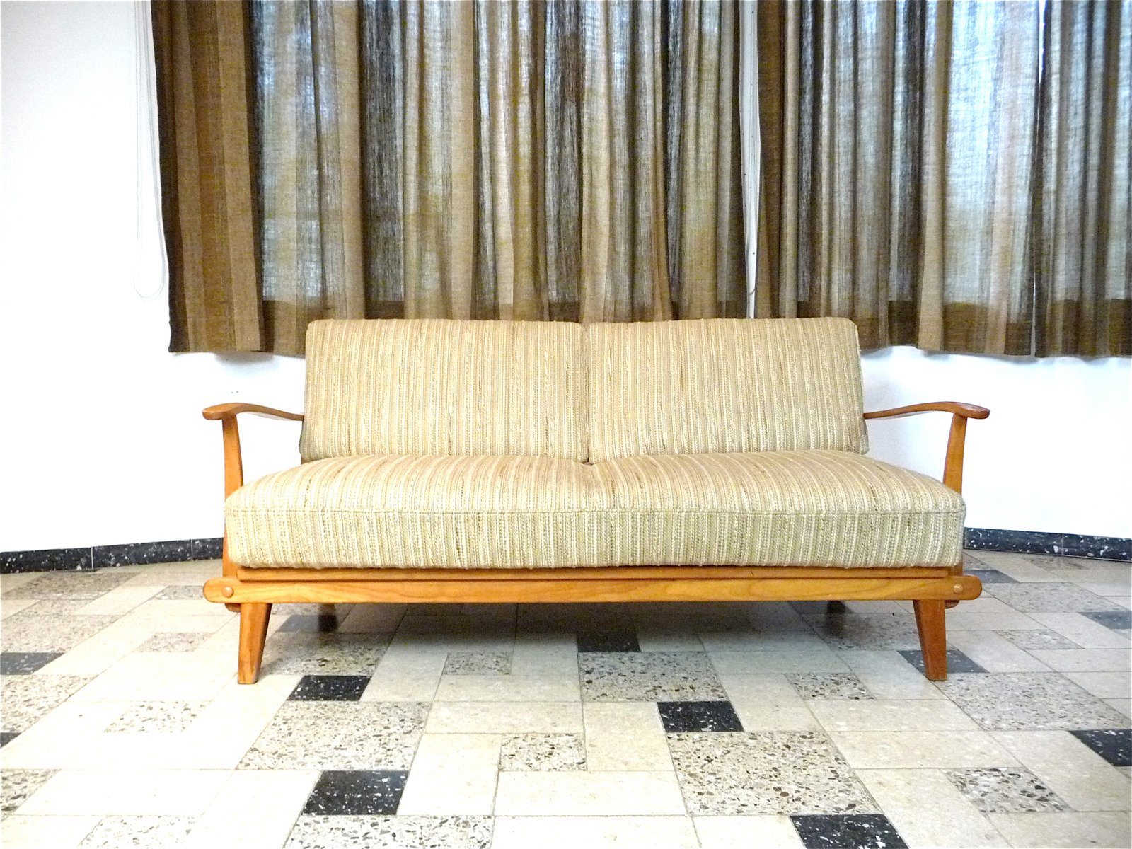 Sofá cama alemán Mid-Century de Wilhelm Knoll, años 50 en venta en Pamono