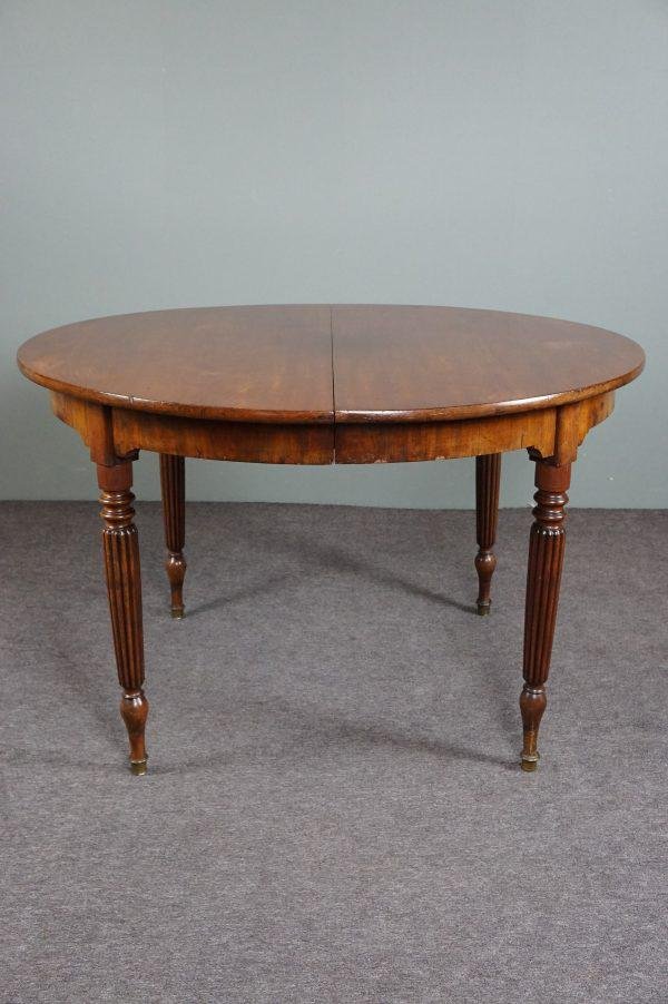 Antique French Classic Round Dining Table for sale at Pamono