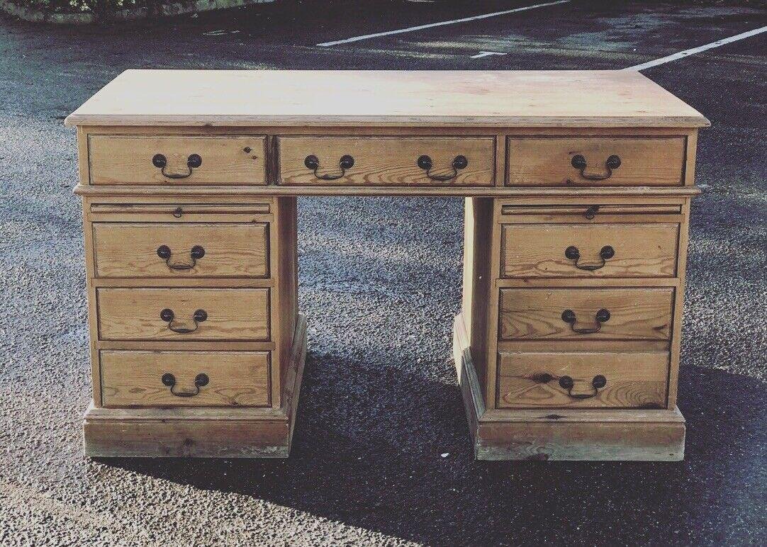 Vintage Pedestal Pine Desk for sale at Pamono