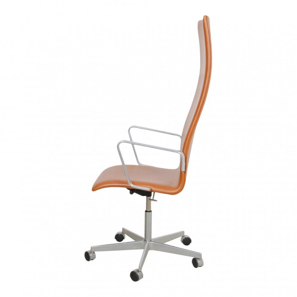 Tall Oxford Office Chair in Walnut Aniline Leather by Arne Jacobsen