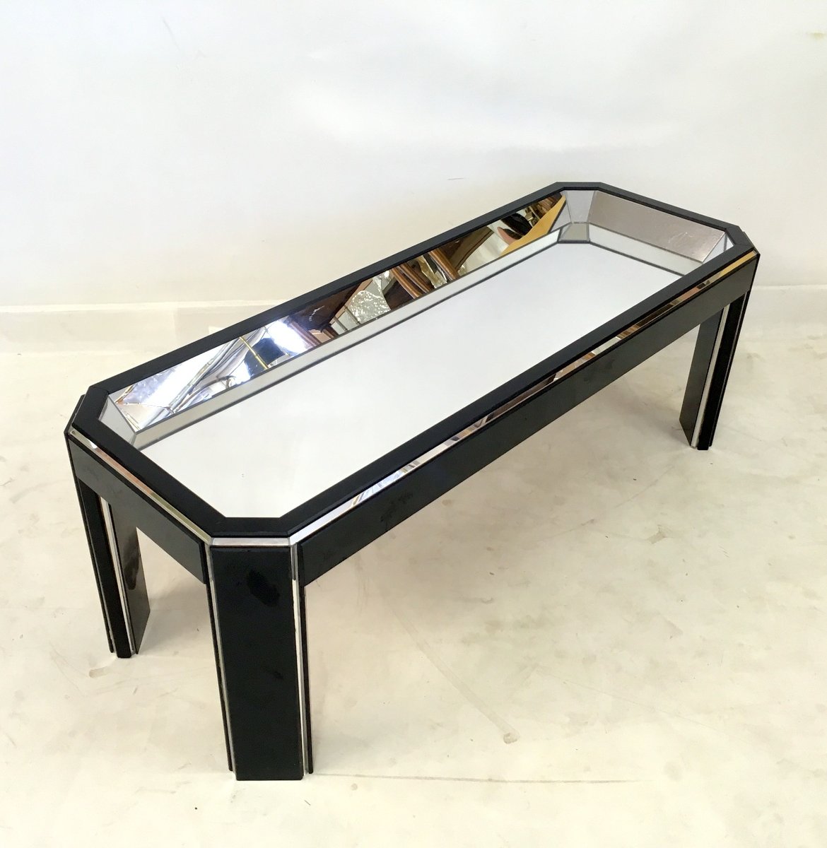 Amerikanisches Vintage Plexiglas & Samt Sofa und ...