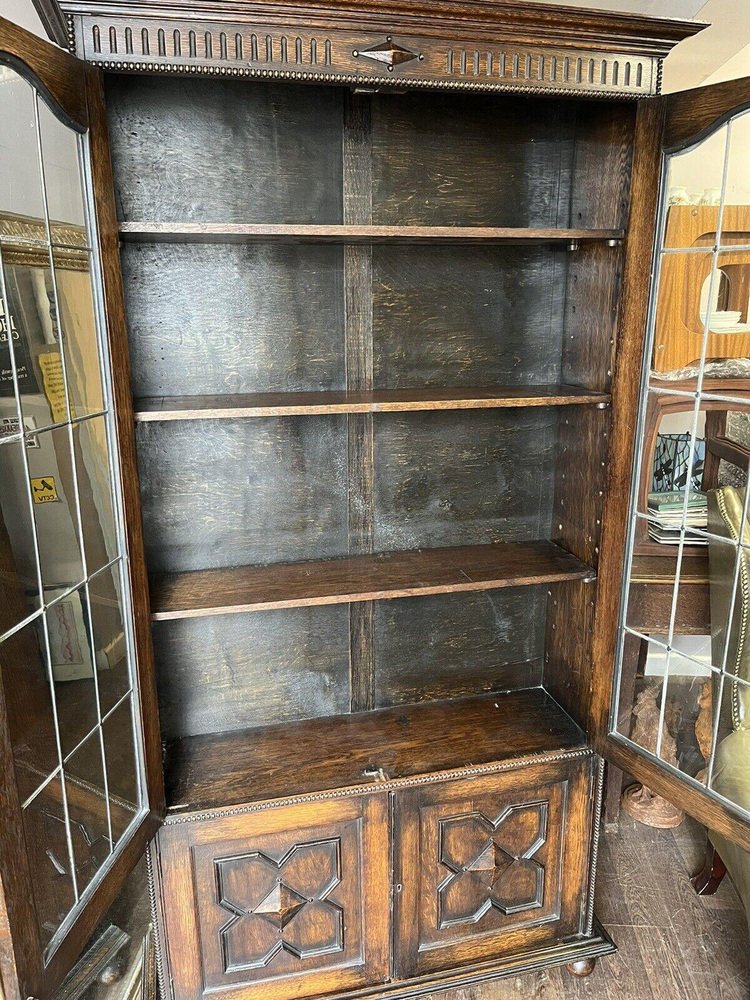 Edwardian Oak Bookcase with Adjustable Shelves for sale at Pamono