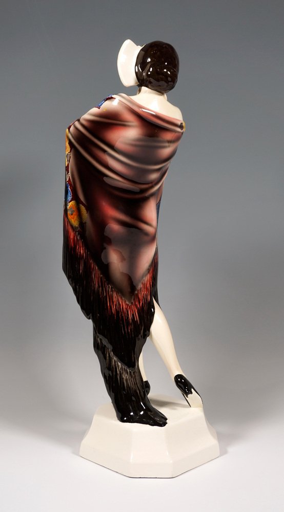 Figur In Carmen Don 4 Buchstaben Wiener Art Deco Modell 5616 Carmen Figur von Josef Lorenzl für