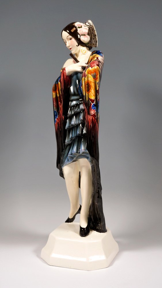 Figur In Carmen Don 4 Buchstaben Wiener Art Deco Modell 5616 Carmen Figur von Josef Lorenzl für