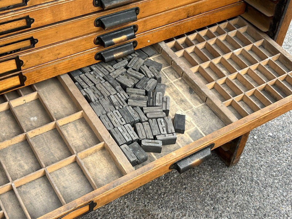 Edwardian Oak Printers Blocks Drawers for sale at Pamono