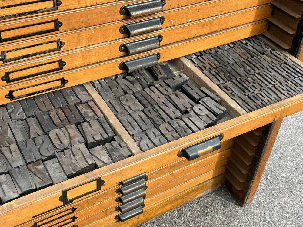 Edwardian Oak Printers Blocks Drawers for sale at Pamono