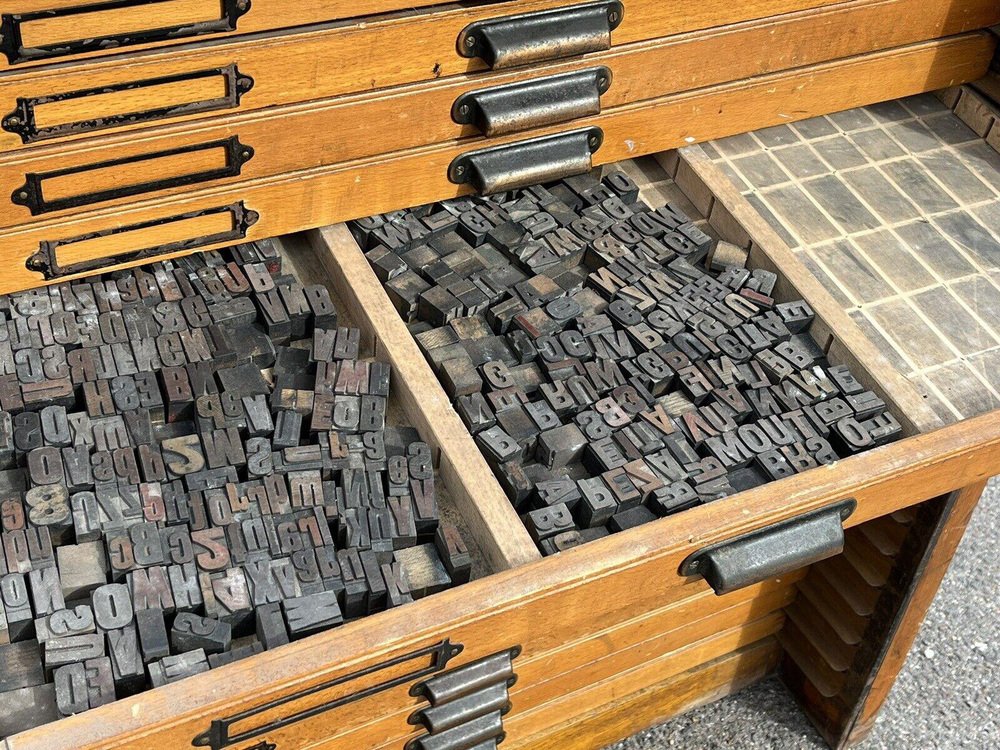 Edwardian Oak Printers Blocks Drawers for sale at Pamono