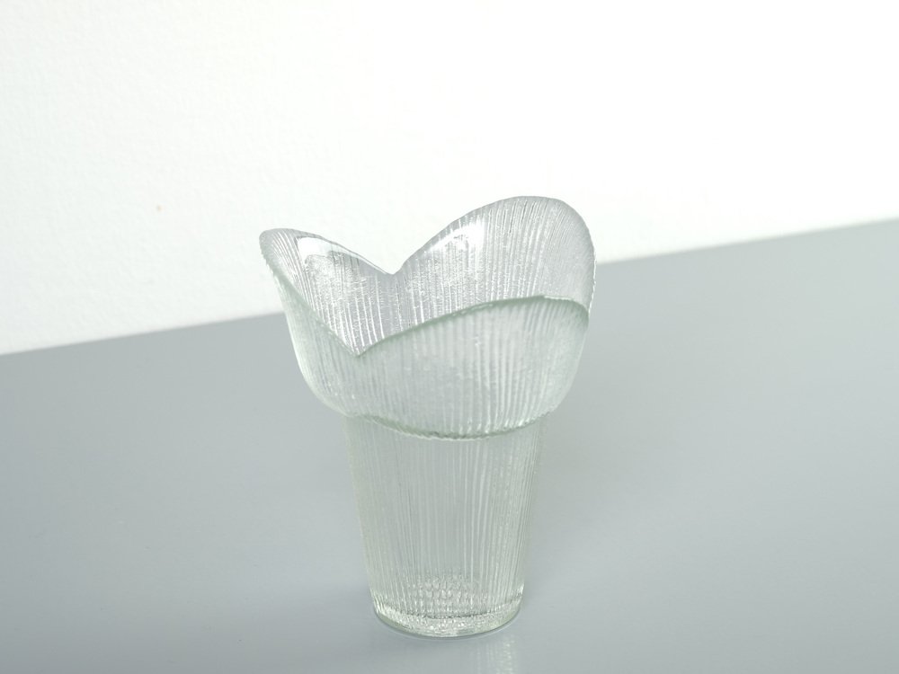 Swedish Glass Vase, 1960s for sale at Pamono