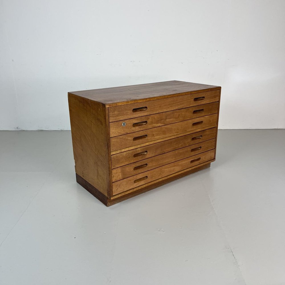 Small MidCentury Plan Chest with Inset Handles for sale at Pamono