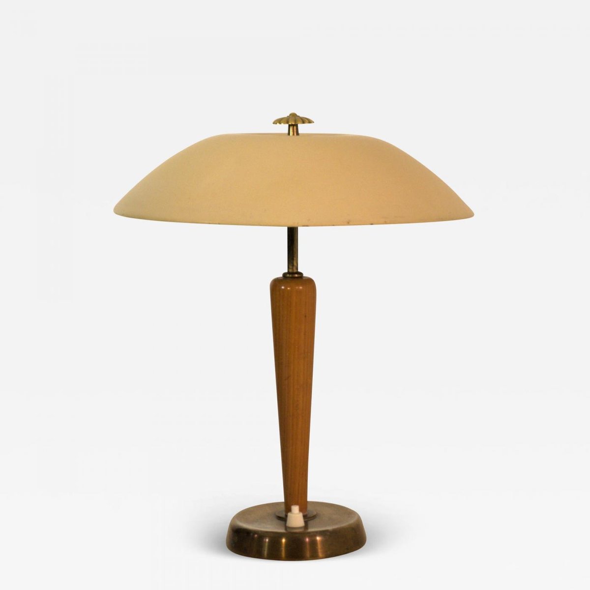 Swedish Grace Period Brass and Oakwood Table Lamp by Böhlmarks, 1920s