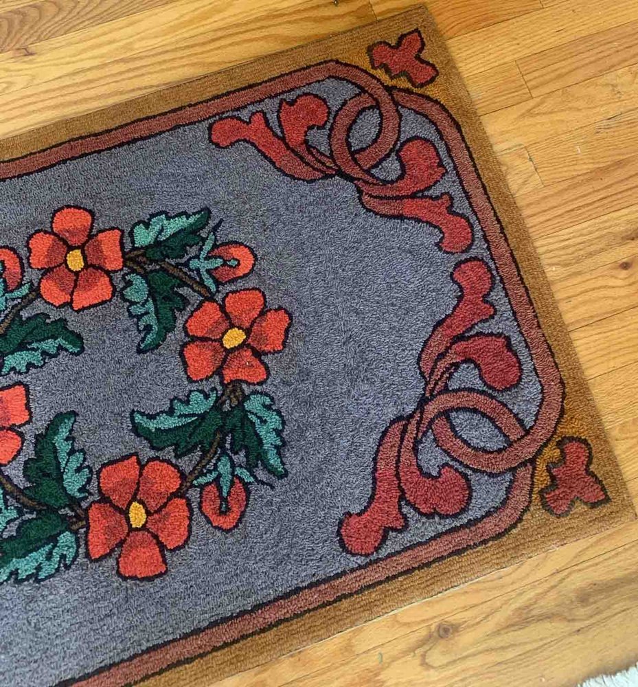 Red Hooked Rugs Vintage American Hooked Rug, 1940s for sale at Pamono