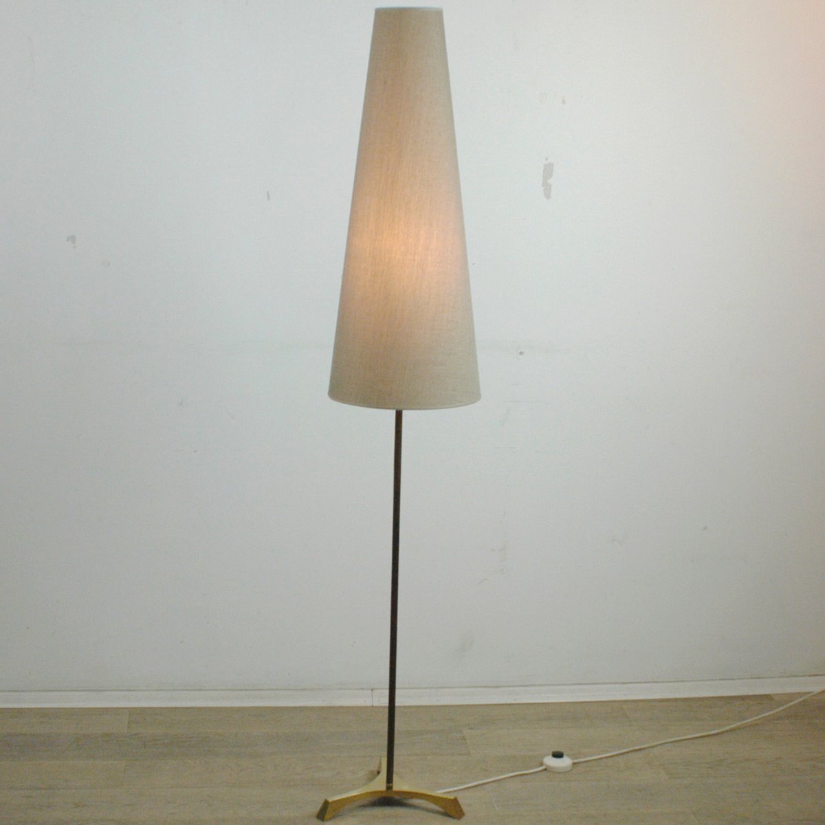 Austrian Mid Century Teak Br Floorlamp 1950s For At Pamono Austrian Mid Century Teak Br Floorlamp 1950s