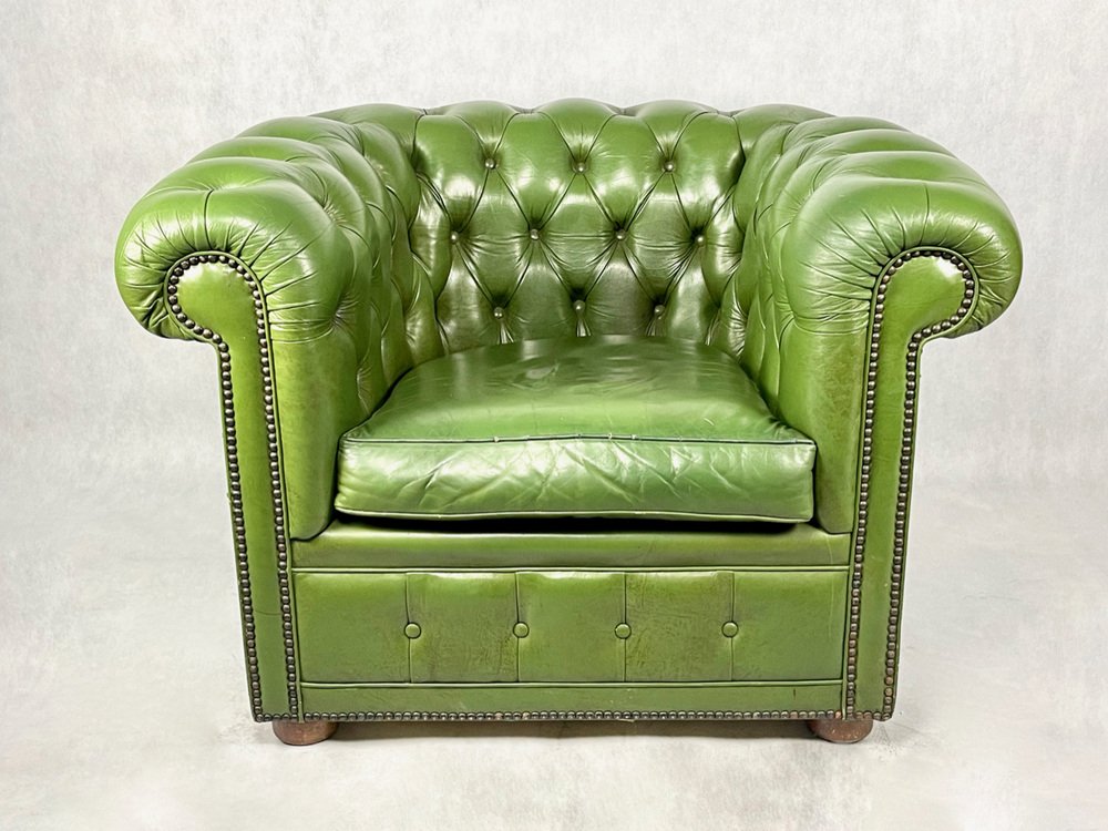 French Chesterfield Armchair in Green, 1970s for sale at Pamono