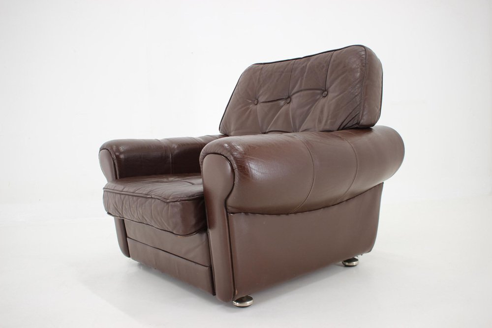 Danish Brown Leather Armchair, Denmark, 1970s for sale at Pamono - Scandinavian Brown Leather Armchair For Foyer