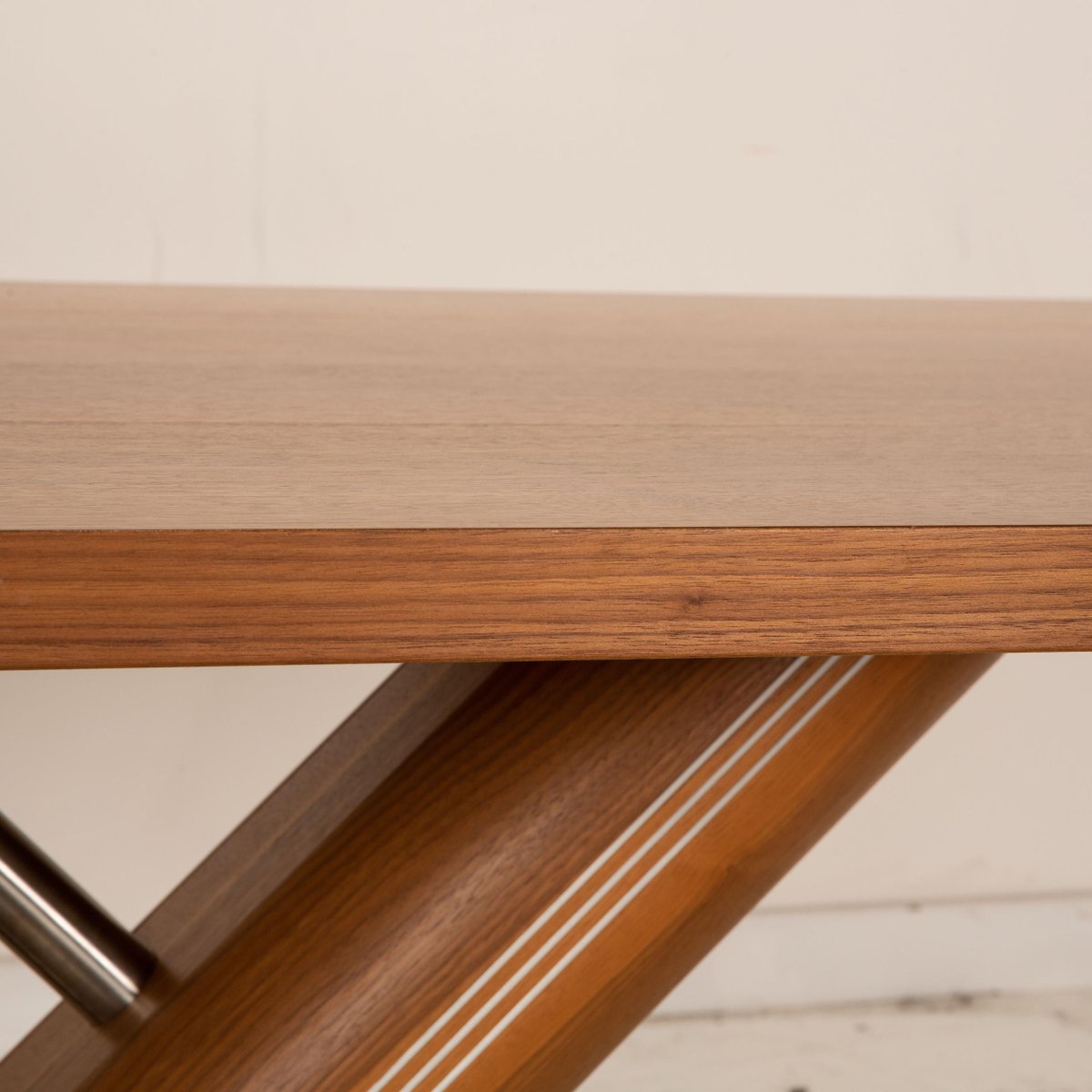 Wood Dining Table in Brown Walnut from Musterring Rosario for sale at Pamono