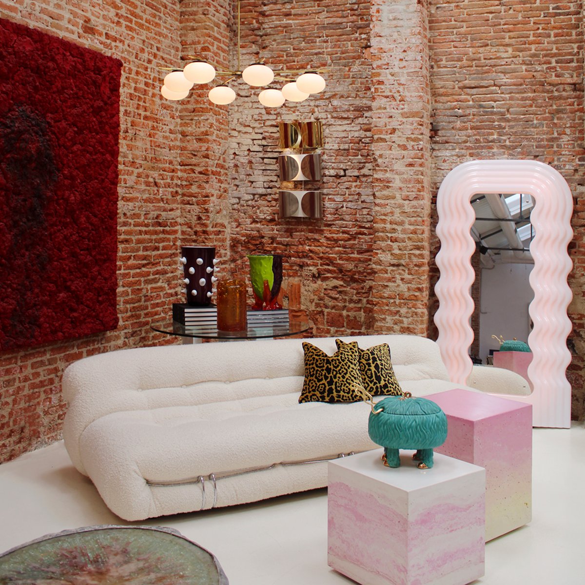 Acrylic and Pink Neon Ultrafragola Mirror Lamp by Ettore Sottsass for