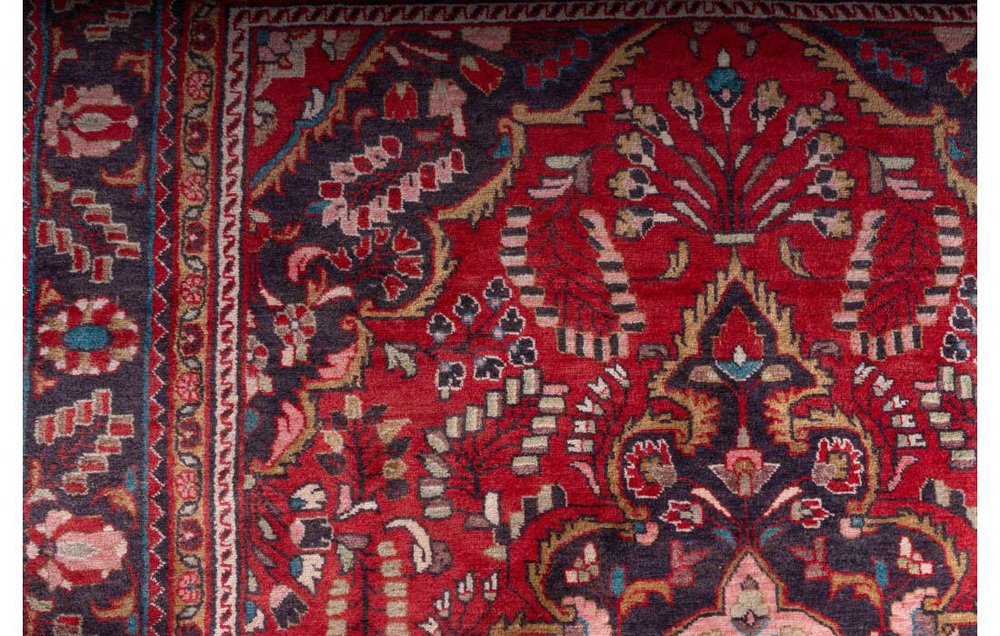 Rectangular Middle Eastern Rug in Pure Wool for sale at Pamono
