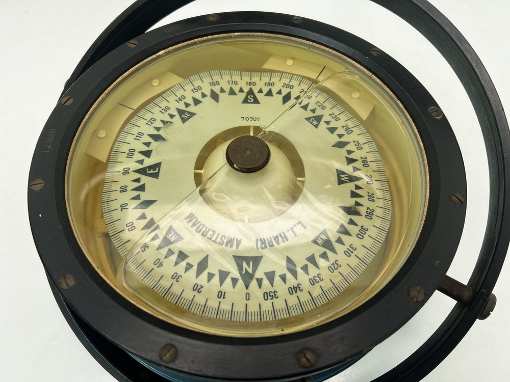Antique Ships Compass in Painted Brass by L.J. Harri, Amsterdam, Early 20th Century for sale at