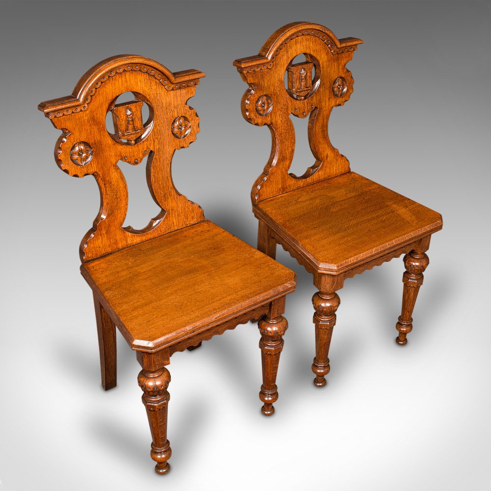 Antique Scottish Victorian Hall Chairs in Oak, 1890s, Set of 2 for sale