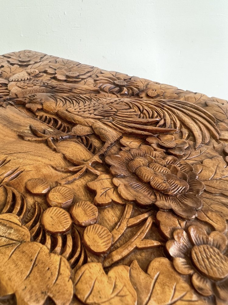 Coffre de chauve-souris en bois de camphrier sculpté Chinoiserie sur
