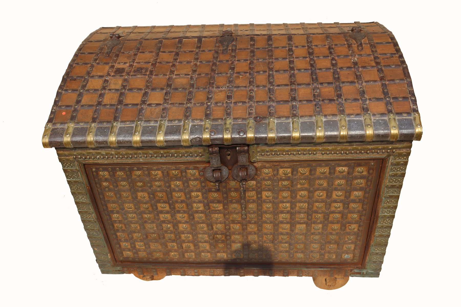 Vintage Indian Dowry Chest on Wheels, 1920s for sale at Pamono