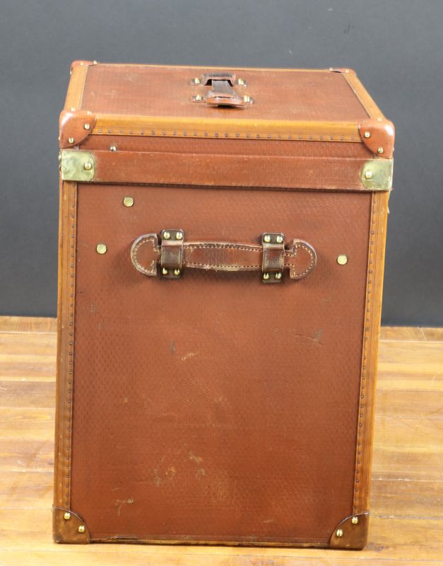 Vintage Trunk With Two Accessory Trays For At Pamono Per Piece