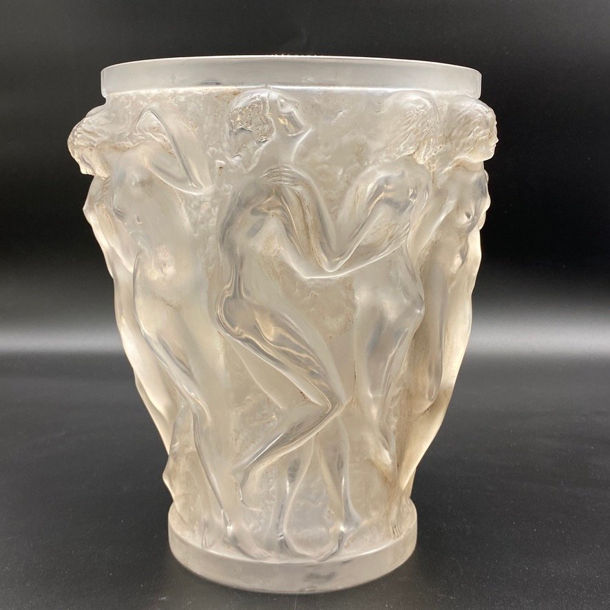 Lalique Bacchantes Vase by René Lalique, 1945 for sale at Pamono