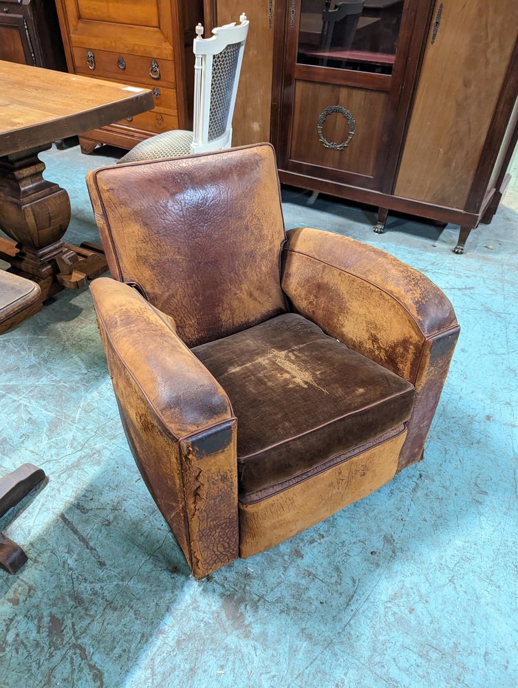 Vintage Club Chair in Leather for sale at Pamono