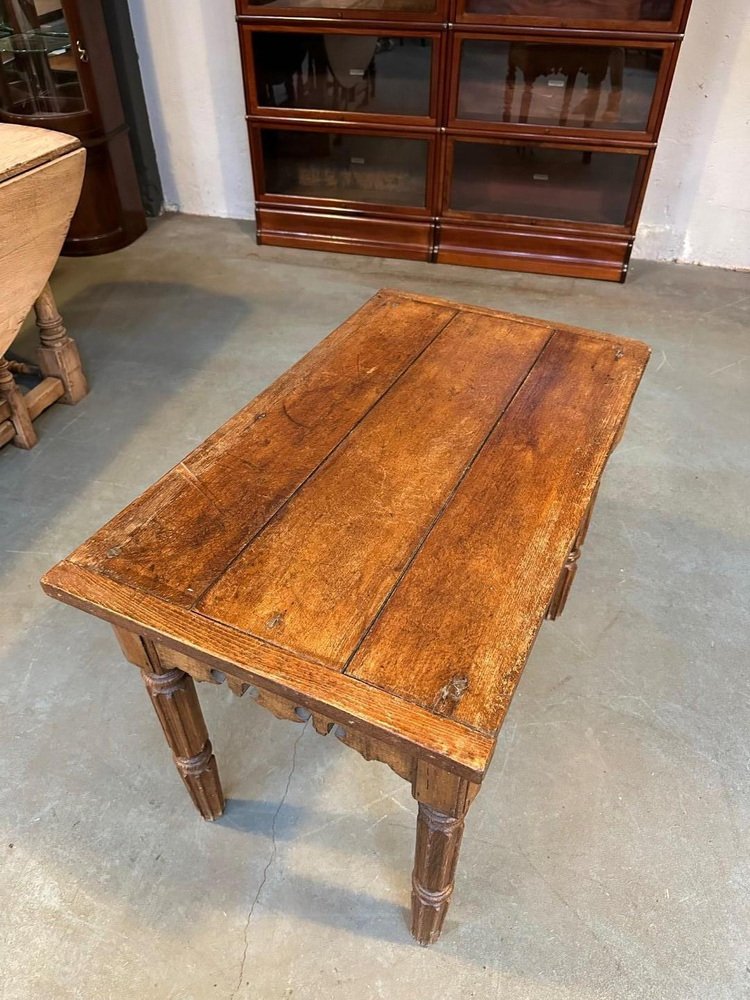 Small Antique French Table for sale at Pamono