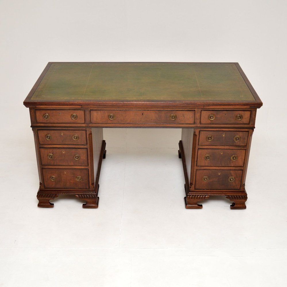 Antique Victorian Leather Top Pedestal Desk, 1870 for sale at Pamono