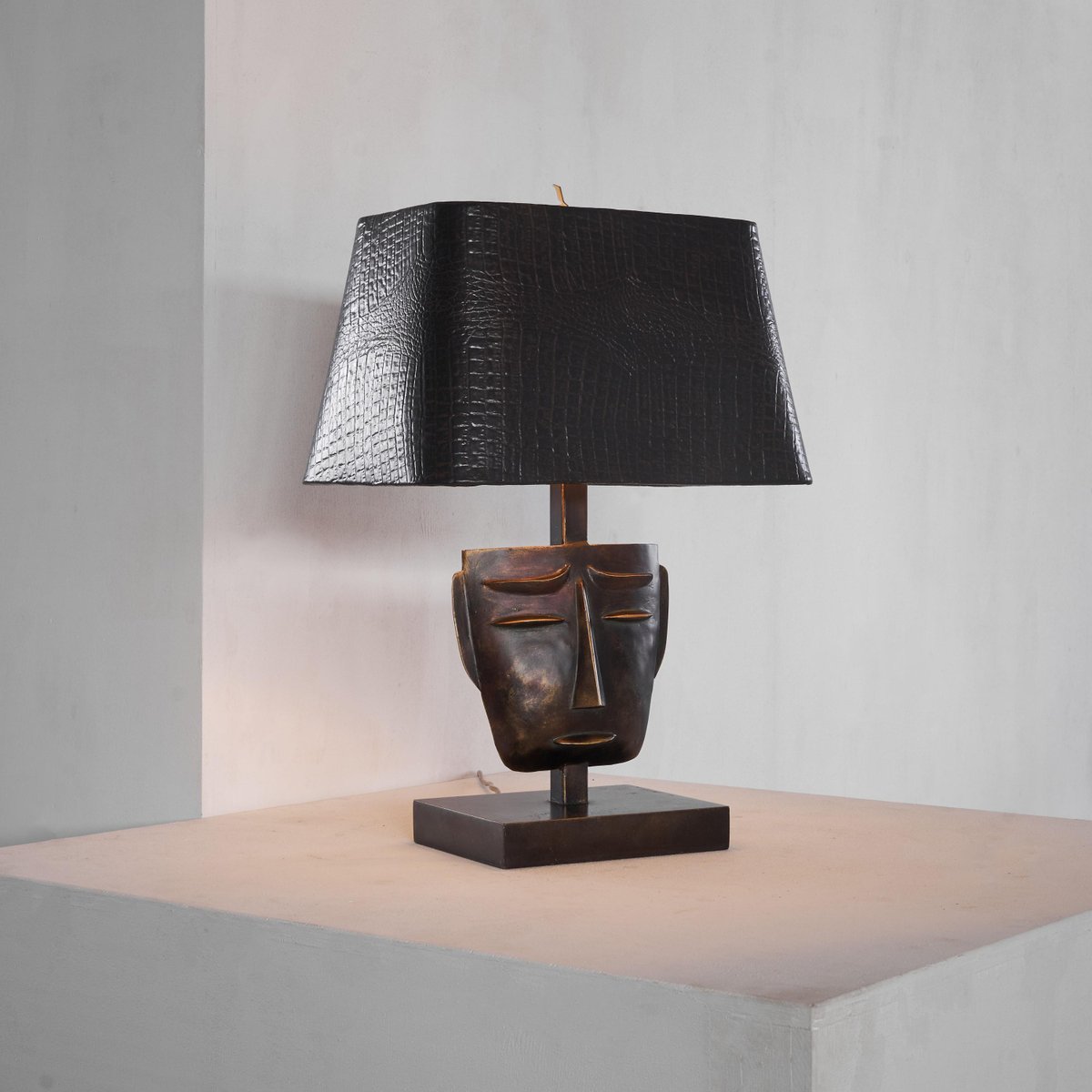 Visage Table Lamp by Lam Lee for Leeazanne, 1990s for sale at Pamono