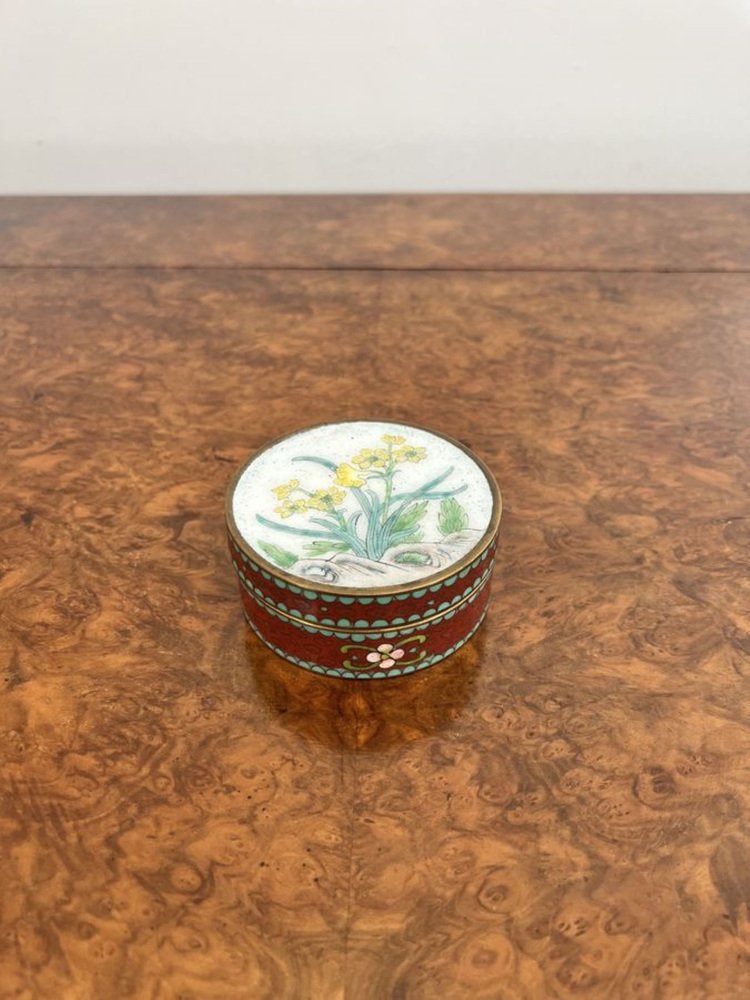 Edwardian Chinese Cloisonné Circular Trinket Box, 1900s for sale at Pamono