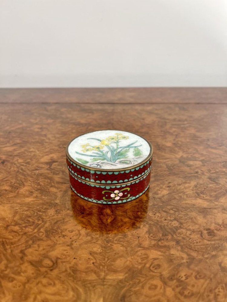 Edwardian Chinese Cloisonné Circular Trinket Box, 1900s for sale at Pamono