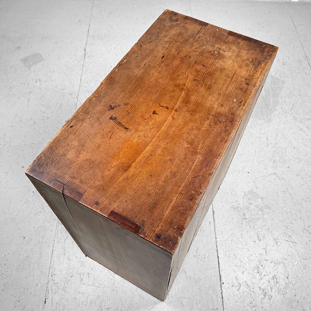 Cajonera japonesa Meiji Tansu, década de 1890 en venta en Pamono