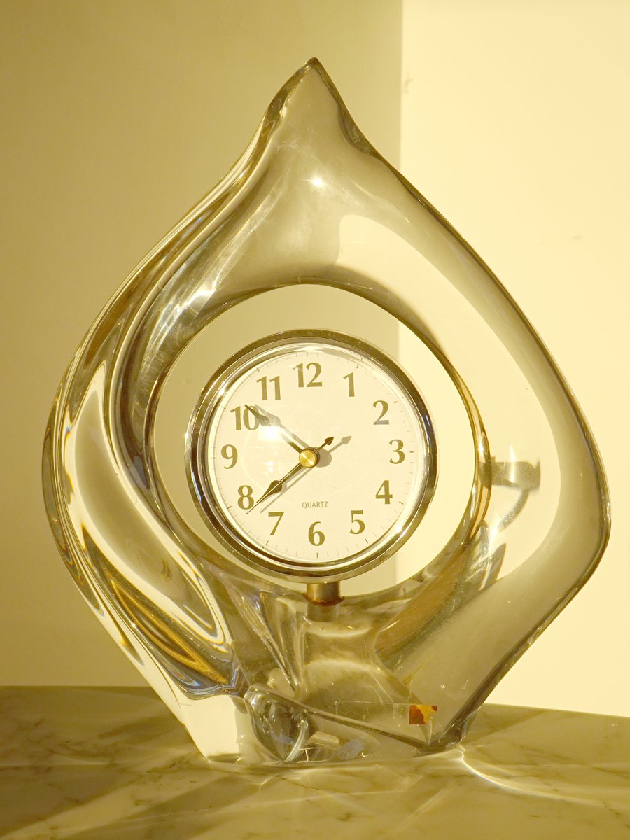Teardrop Crystal Clock by Jean Daum for Daum, 1960 for sale at Pamono
