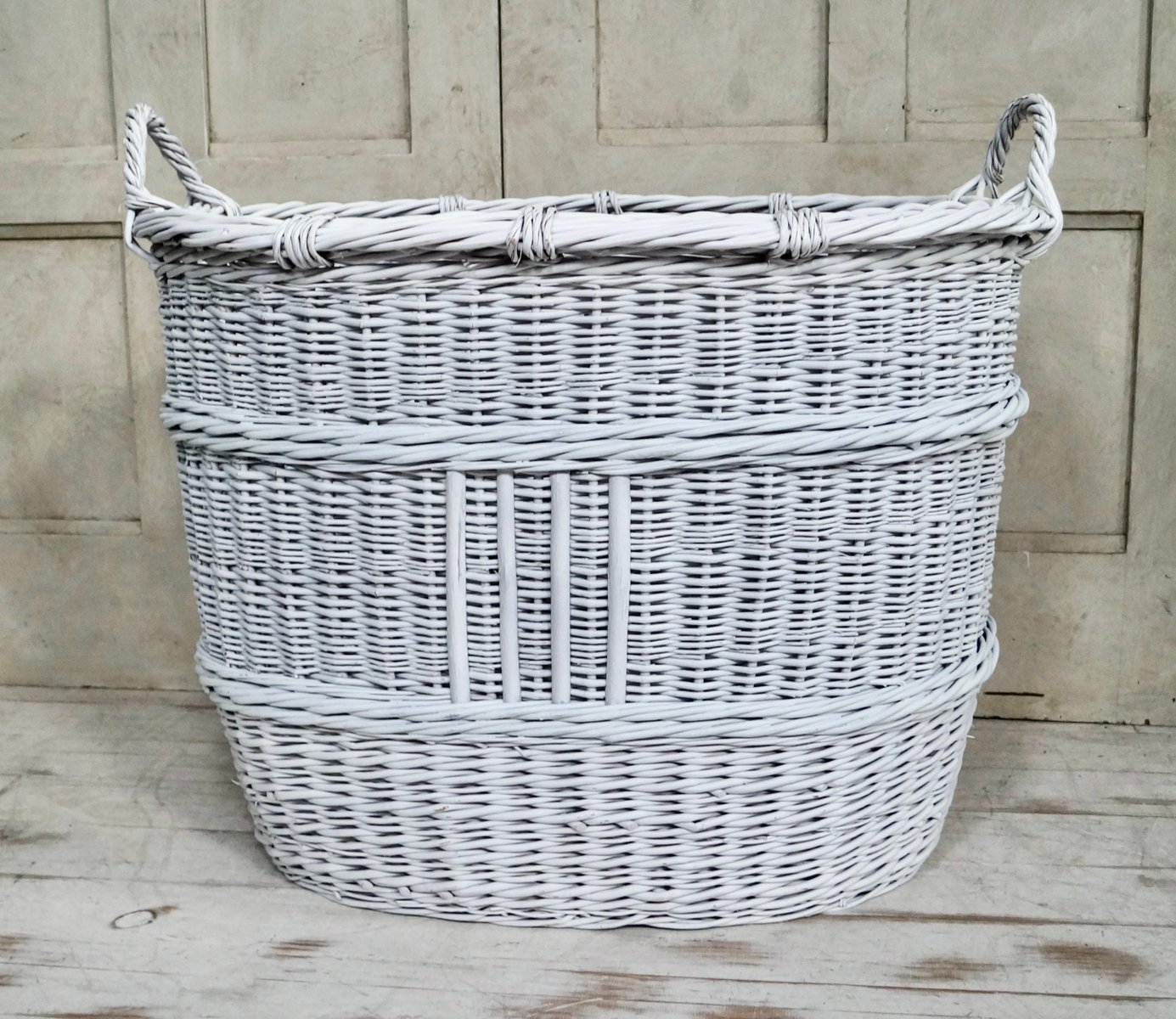 Large Willow Log Basket, 2000 for sale at Pamono