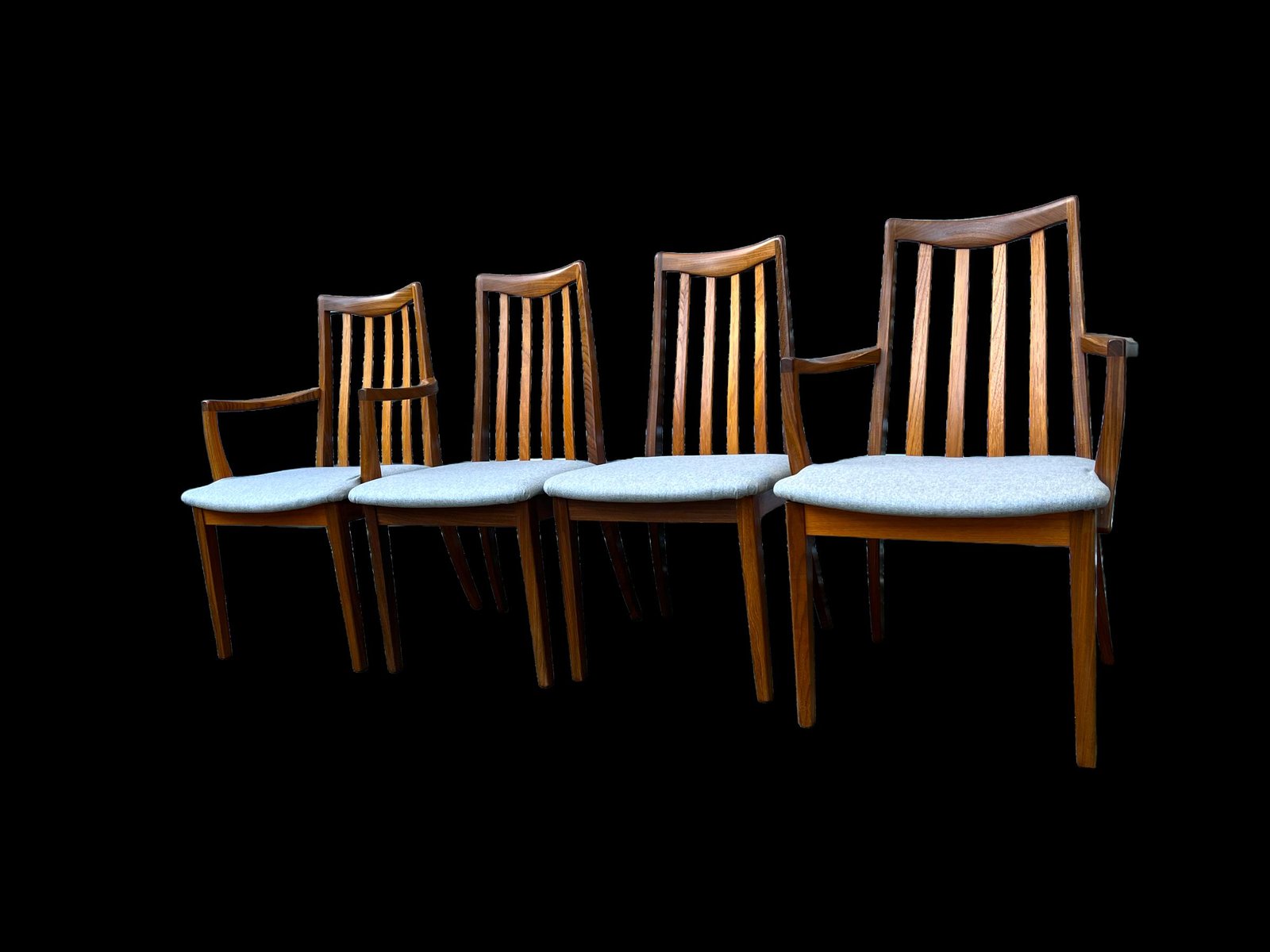 MidCentury Dining Chairs by Victor Wilkins, Set of 4 for sale at Pamono