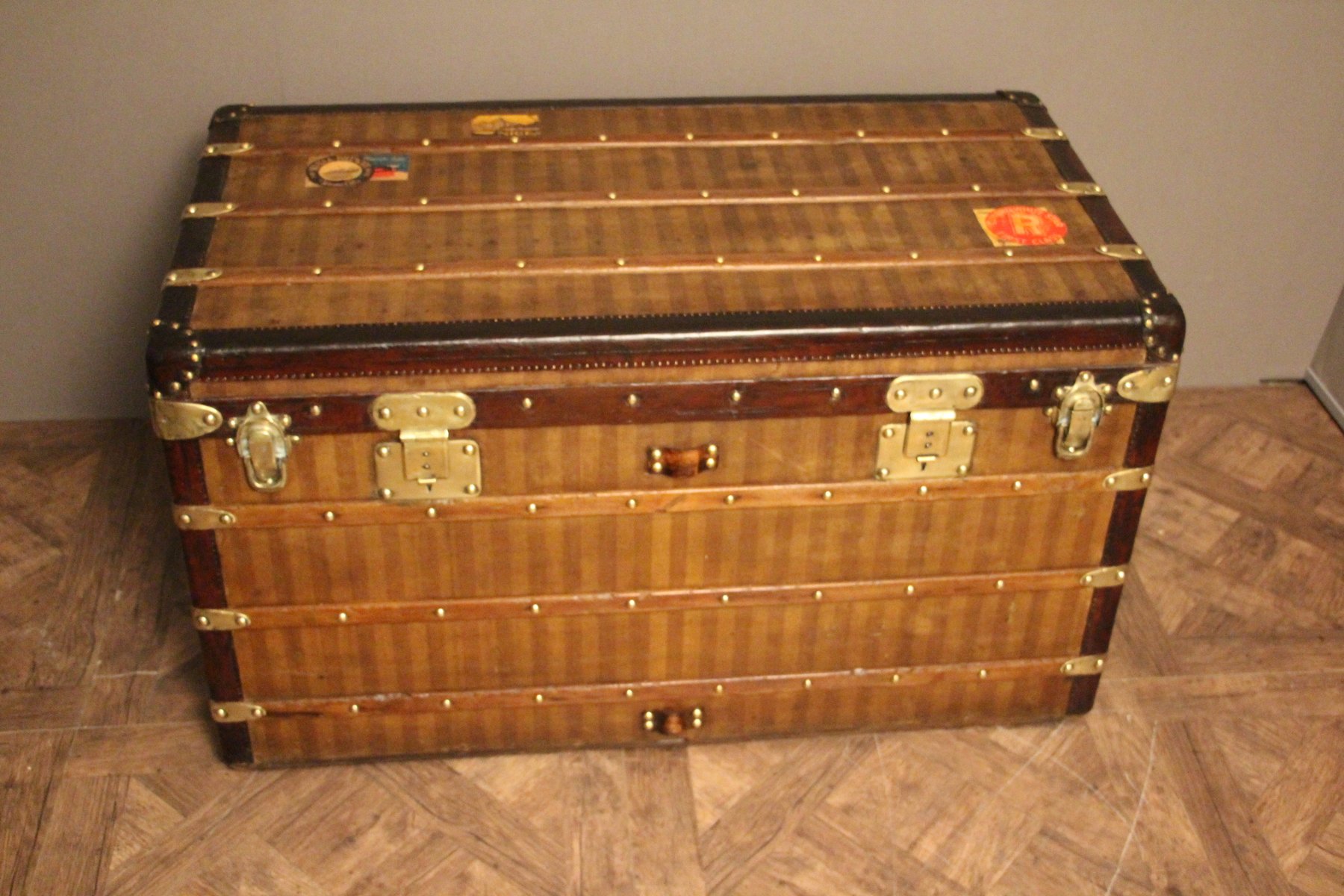 Antique Striped Canvas Steamer Trunk from Louis Vuitton for sale at Pamono