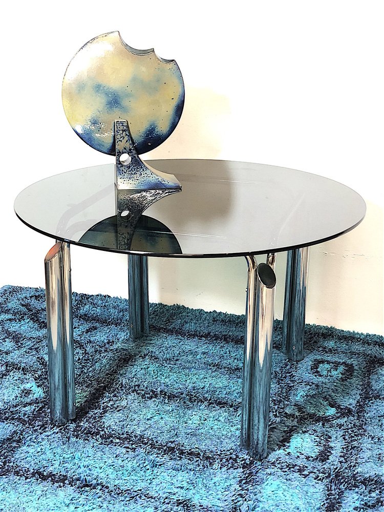 Space Age Tisch