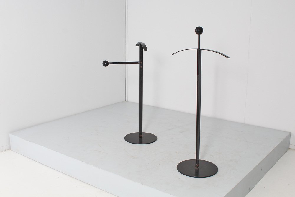 Mid-Century Fly Line Coat Racks in Black Metal, Italy, 1970s, Set of 2 ...