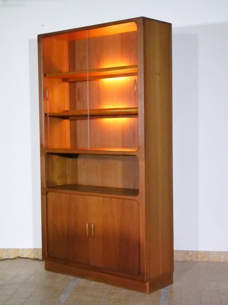 MidCentury Wall in Teak with Illuminated Showcase from Dyrlund