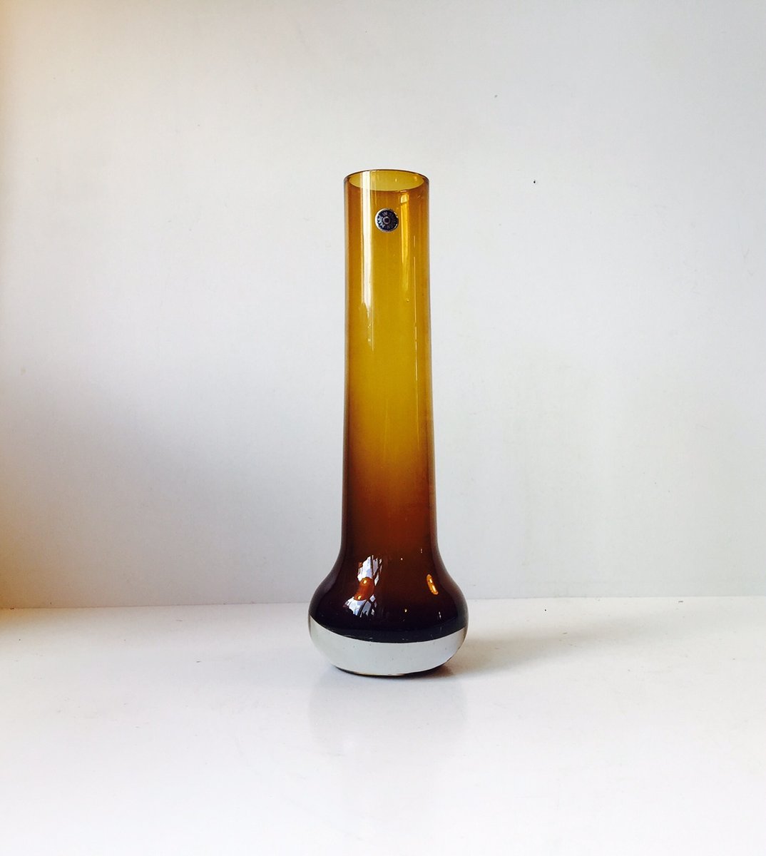 MidCentury Yellow Smoked Glass Vase by Bo Bergstrom for Aseda Glasbruk, 1960s for sale at Pamono