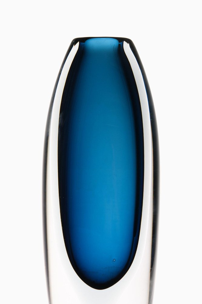 Dark Blue Glass Vase by Vicke Lindstrand, 1960s for sale at Pamono
